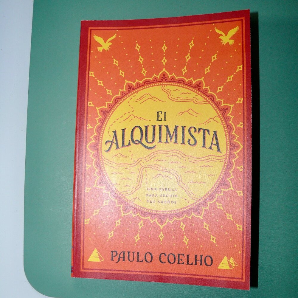 The Alchemist (Spanish Edition) by Paulo Coelho – Paperback, Perfect Condition